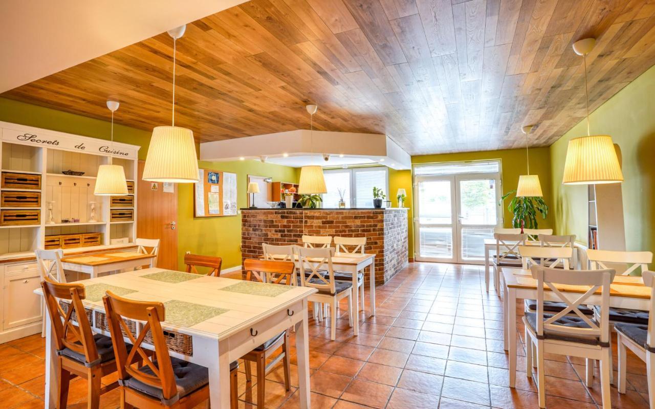 Apartmány Karmon Park Veľký Meder Kültér fotó